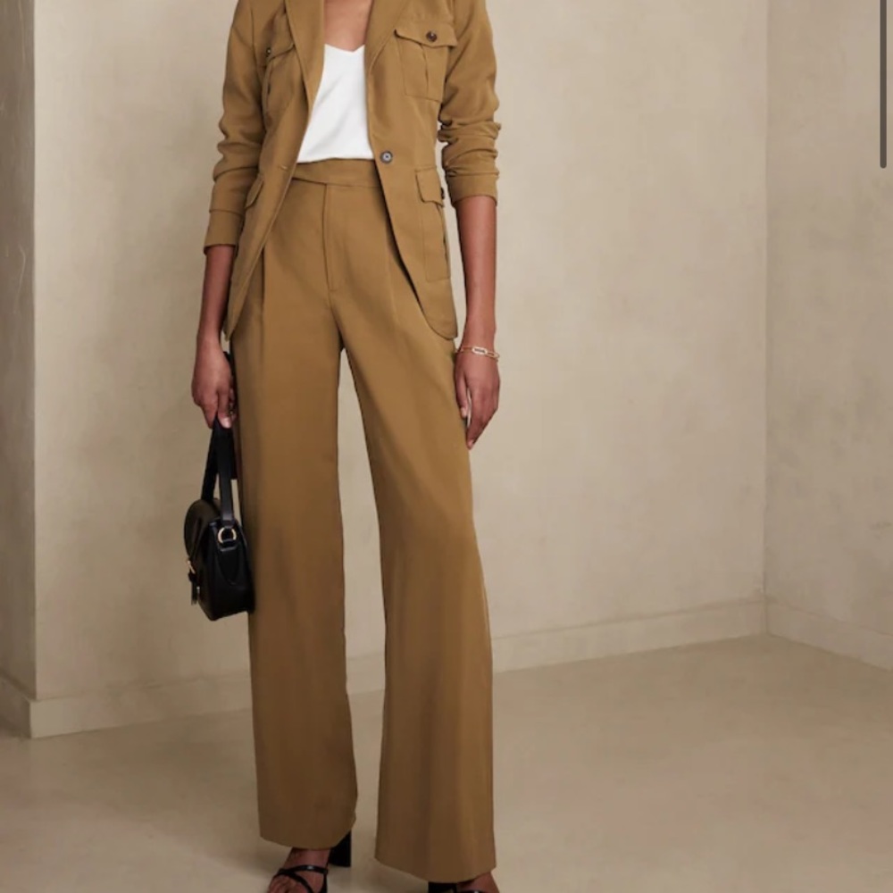 Drapey Wide Leg Pant